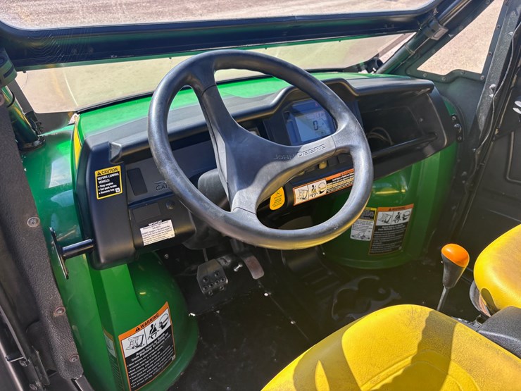 john-deere-gator-image-5