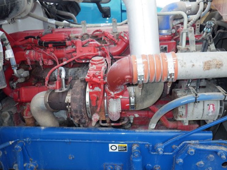 2013-peterbilt-367-image-23