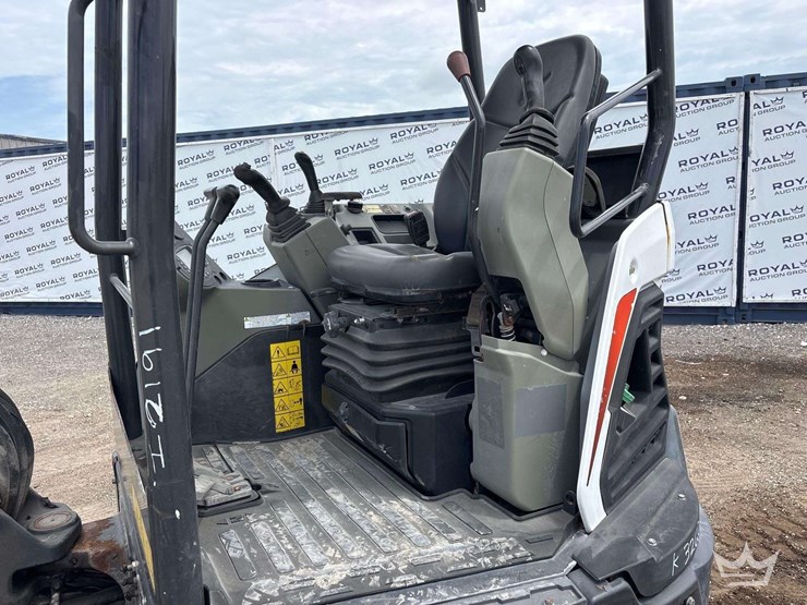2021-bobcat-e26-image-6