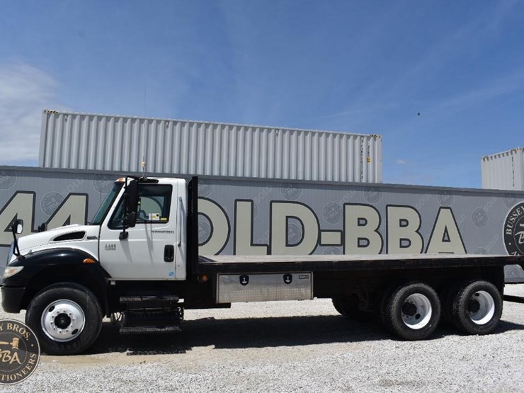 2007-international-durastar-4400-image-4