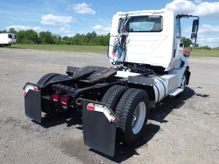 2018-international-prostar-image-5