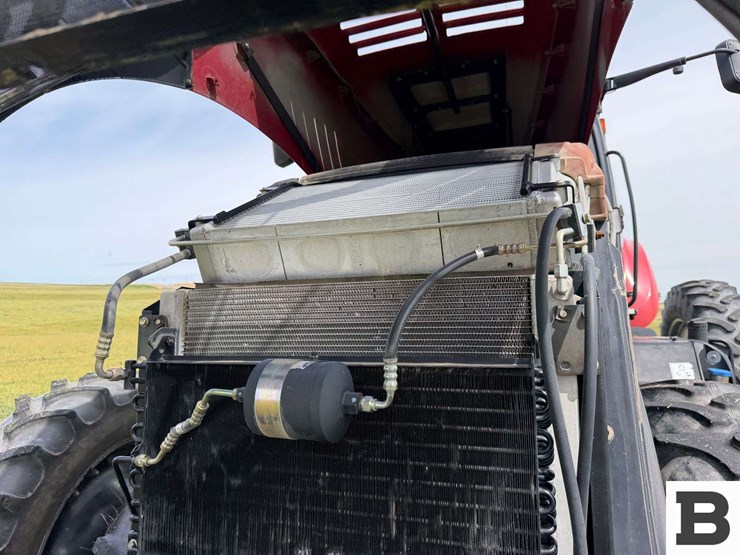 2011-case-ih-magnum-260-image-74