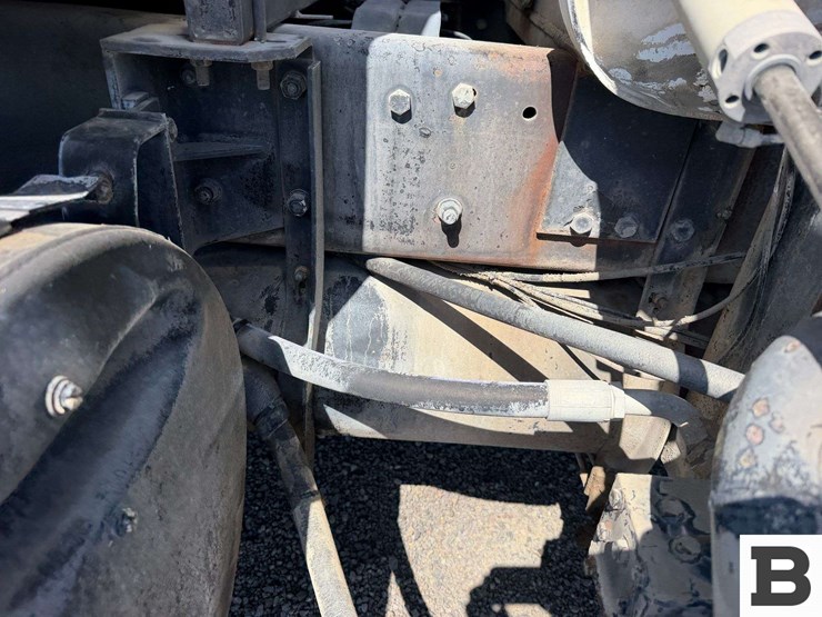 1990-mack-rd688s-image-21