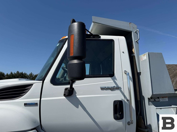 2009-international-workstar-7500-image-12