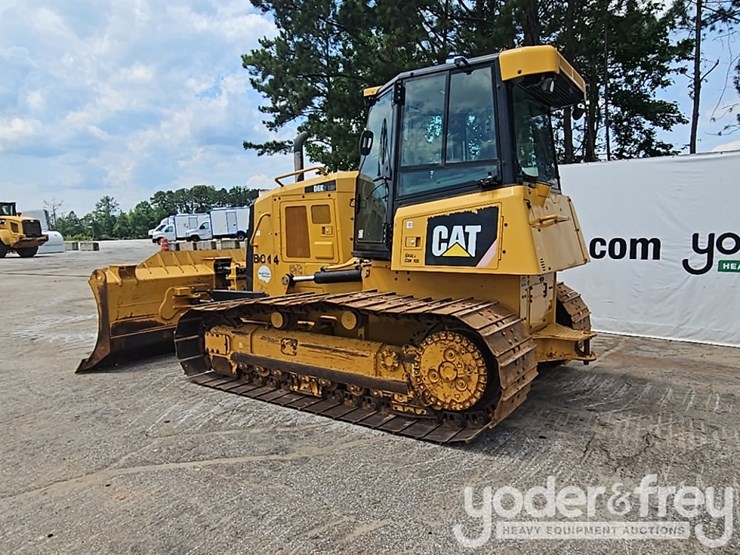 2017-caterpillar-d6k2-lgp-image-3