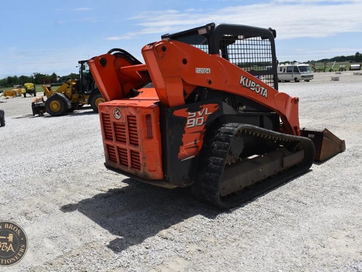 kubota-svl90-2-image-11