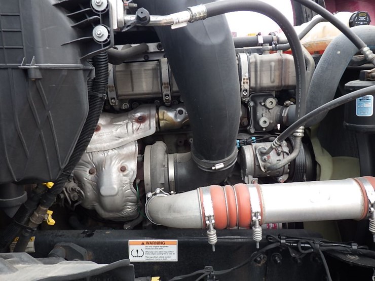 2021-freightliner-cascadia-126-image-29
