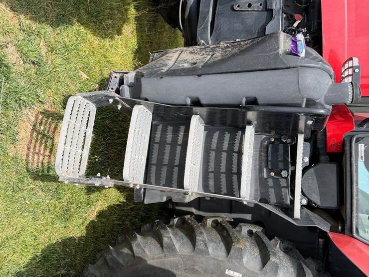 2014-case-ih-magnum-260-cvt-image-33