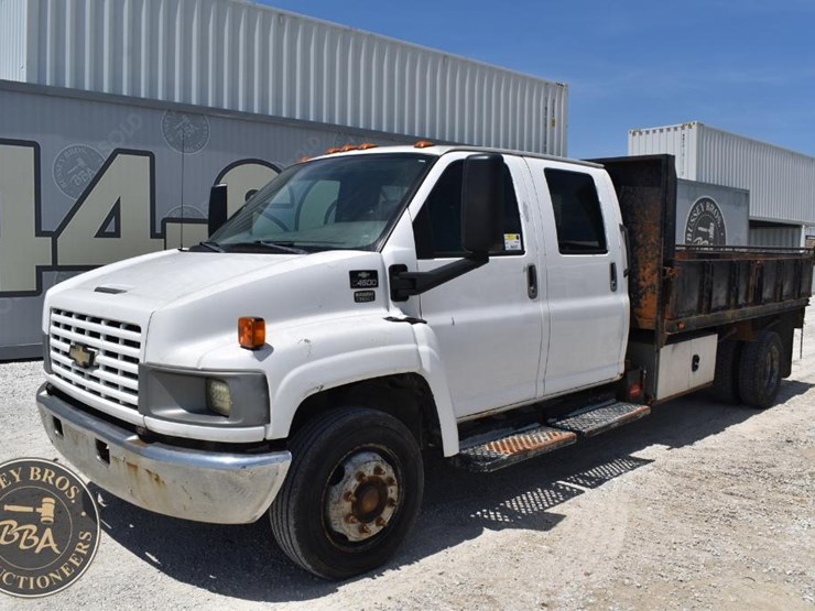 2006-chevrolet-kodiak-c4500-image-3