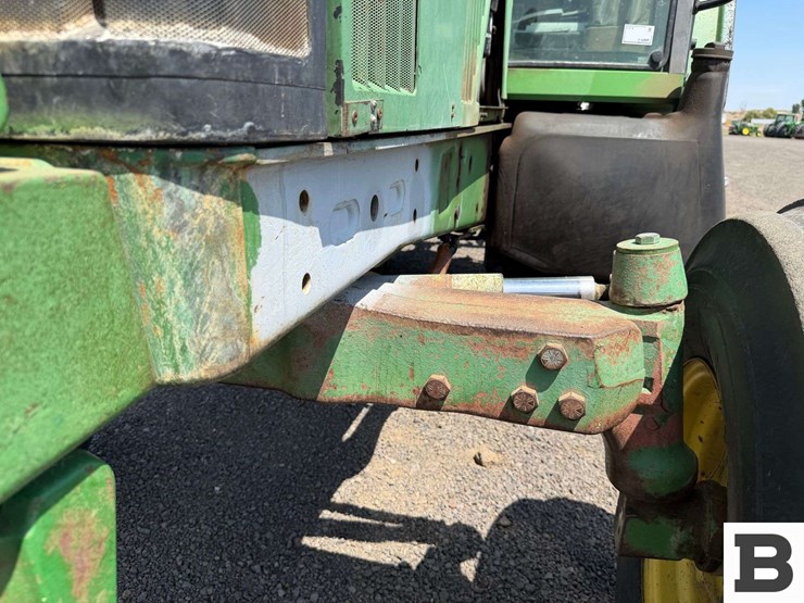 1997-john-deere-6400-image-10