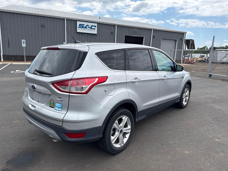 2015-ford-escape-image-5