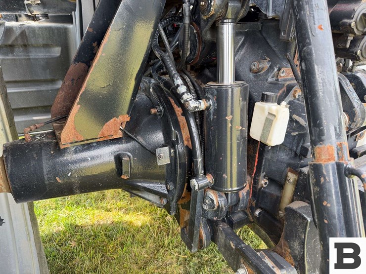 2014-case-ih-magnum-200-cvt-image-41