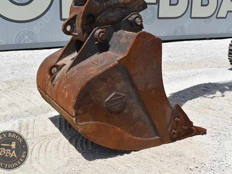 2015-komatsu-pc308us-lc-3e0-image-17