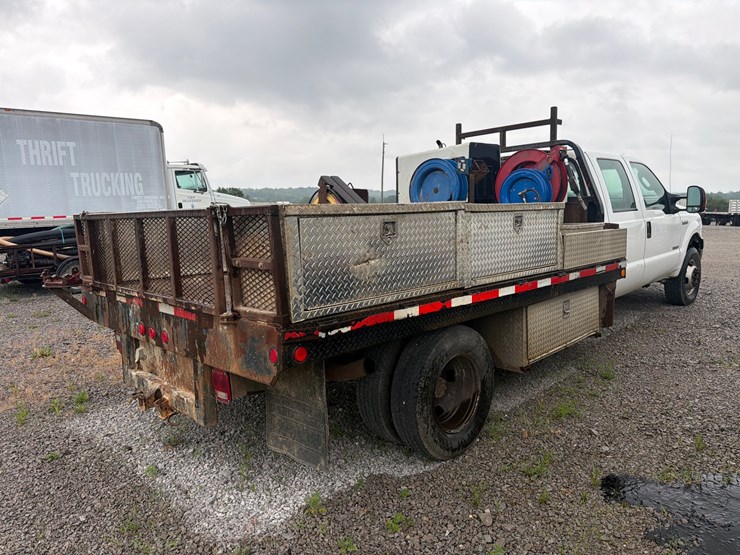 2006-ford-f350-image-4