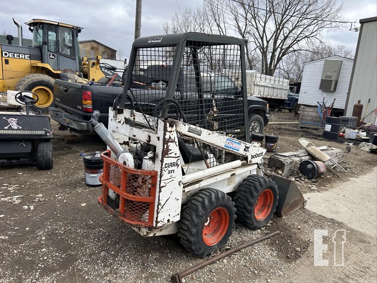bobcat-371-image-3
