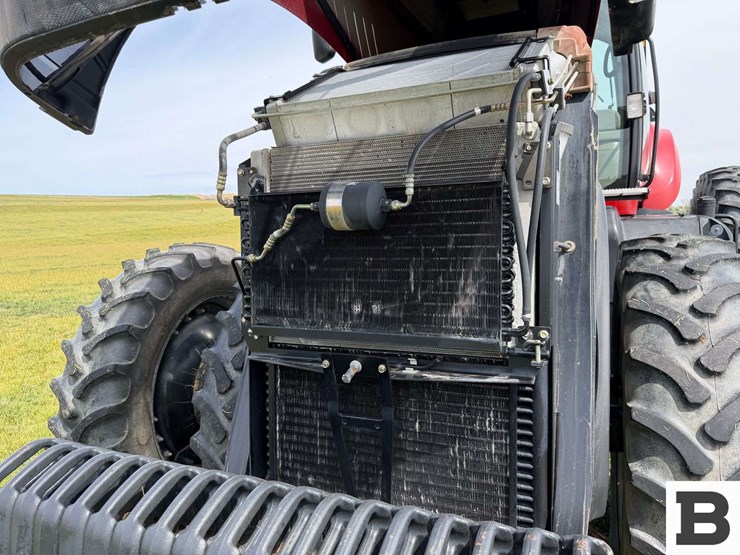 2011-case-ih-magnum-260-image-73