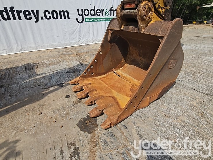 2018-caterpillar-335fl-image-13