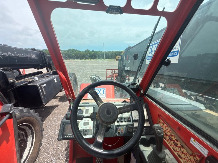 2019-skyjack-sj1056th-image-15
