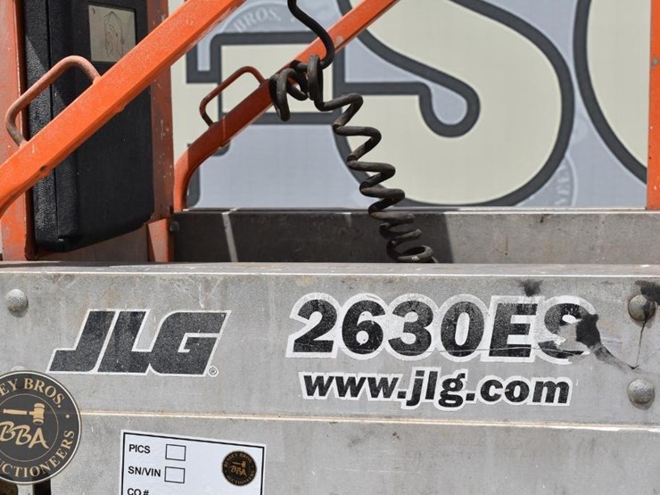 2006-jlg-2630es-image-14