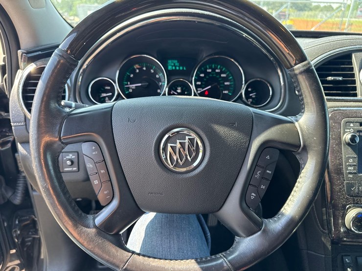 2017-buick-enclave-image-16