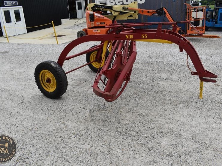 new-holland-55-image-11