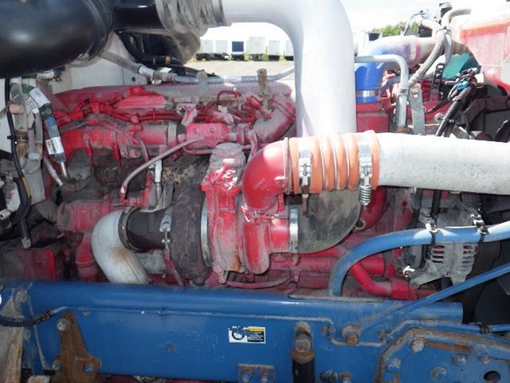2012-peterbilt-367-image-26