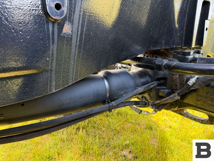 2013-case-ih-magnum-290-image-55