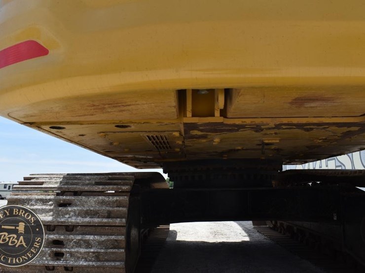 2019-caterpillar-336-image-33