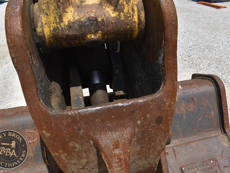 2015-komatsu-pc308us-lc-3e0-image-22