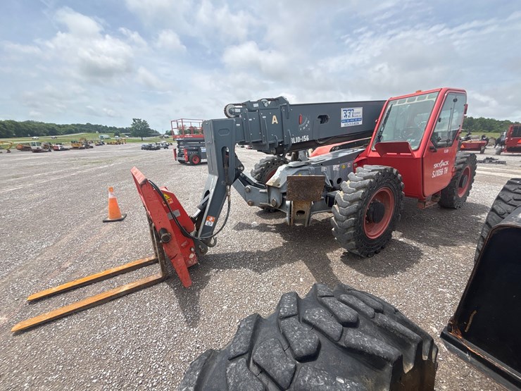 2019-skyjack-sj1056th-image-1