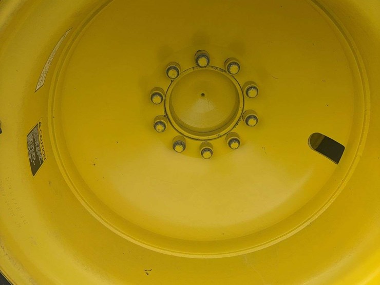 2013-john-deere-s670-image-26