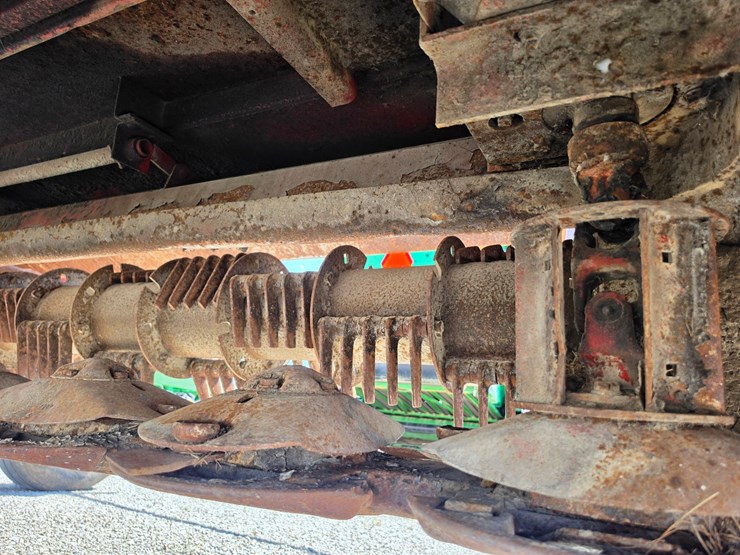 2016-new-holland-h7330-image-11