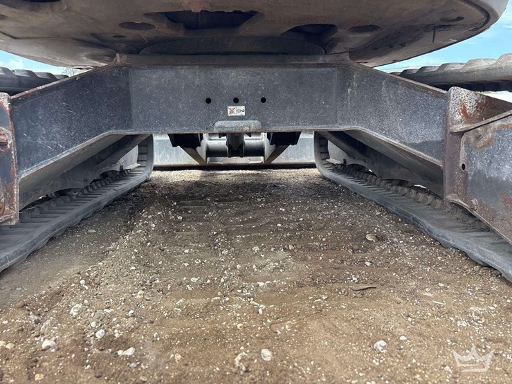 2021-bobcat-e26-image-16