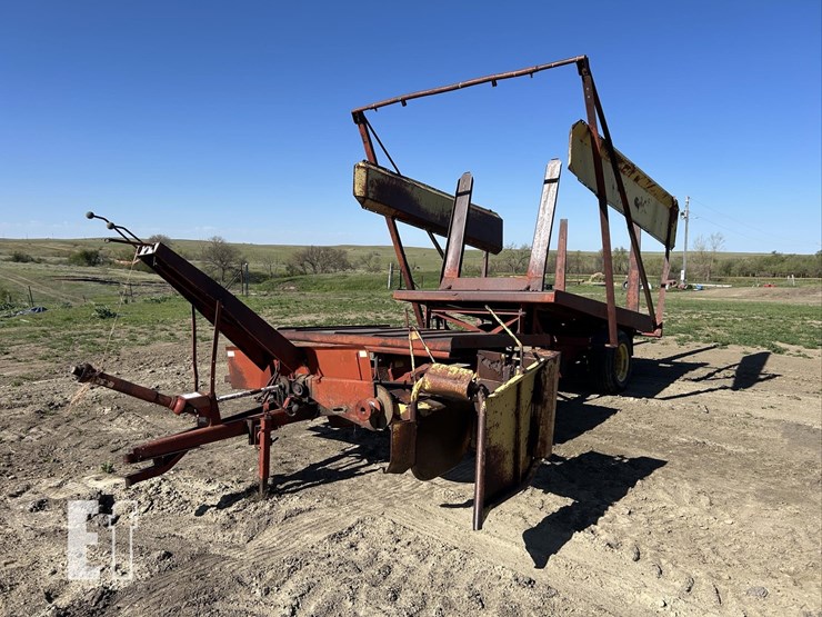 new-holland-1000-image-1