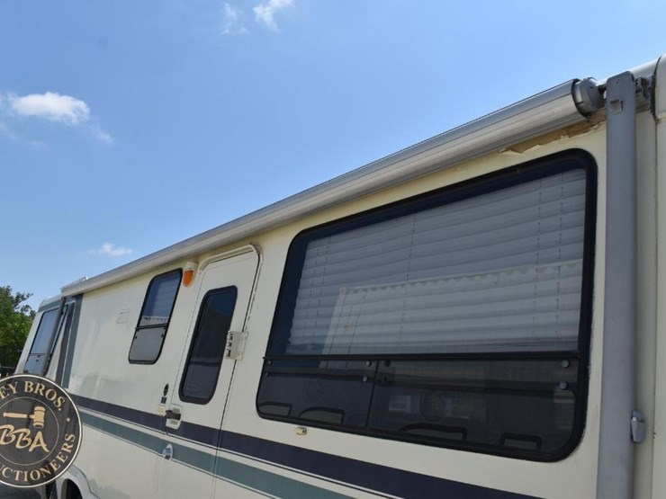 1988-chevrolet-winnebago-42962-image-12
