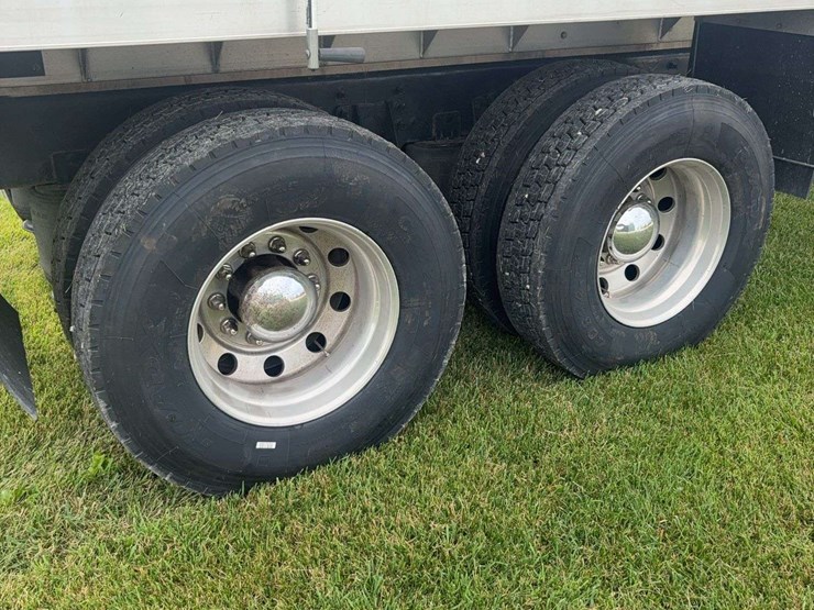 2003-international-durastar-4400-image-20