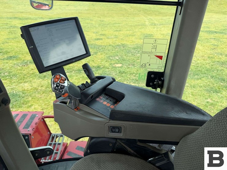 2015-case-ih-steiger-420-rowtrac-image-104