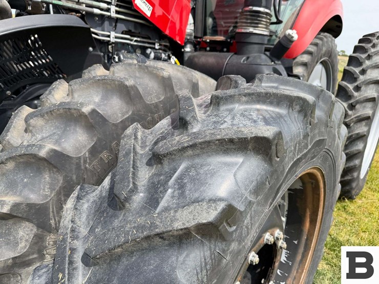 2017-case-ih-magnum-250-cvt-image-37