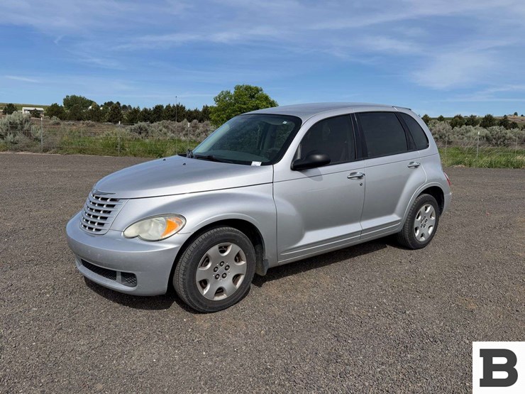 2009-chrysler-pt-cruiser-image-1