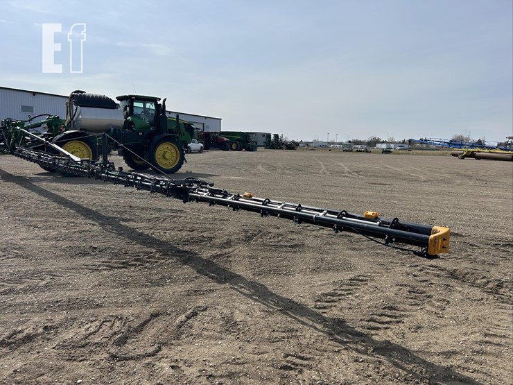 2020-john-deere-r4045-image-111