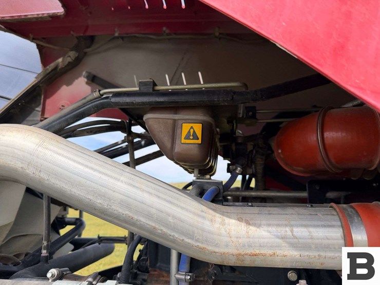 2014-case-ih-magnum-260-cvt-image-90