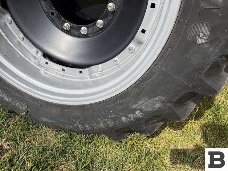 2012-case-ih-magnum-340-image-24