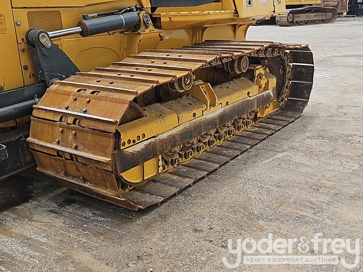 2019-deere-700k-image-9