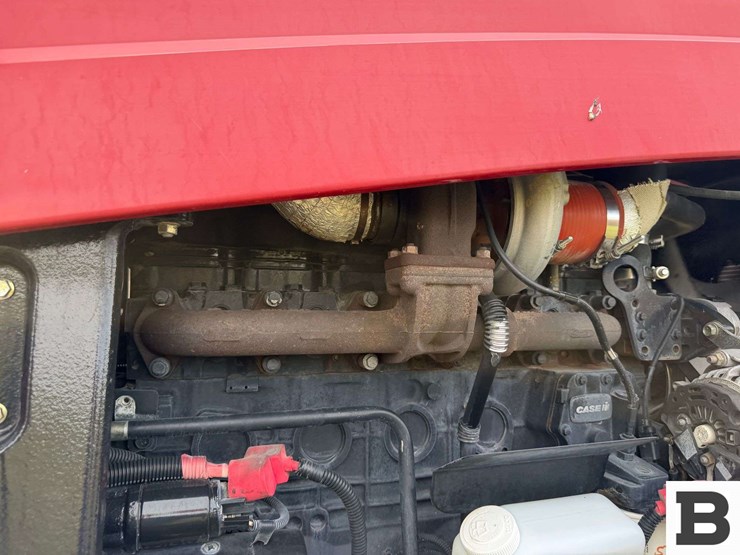 2010-case-ih-magnum-180-image-63