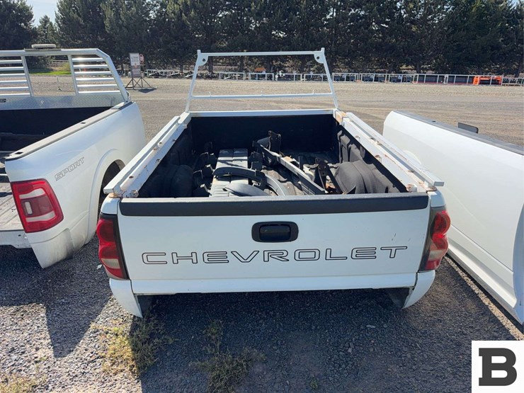 2004-chevrolet-1500-image-5