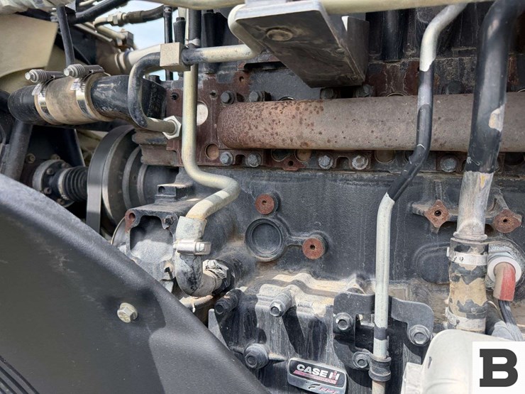 2011-case-ih-magnum-260-image-92