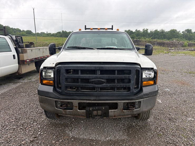 2006-ford-f350-image-2