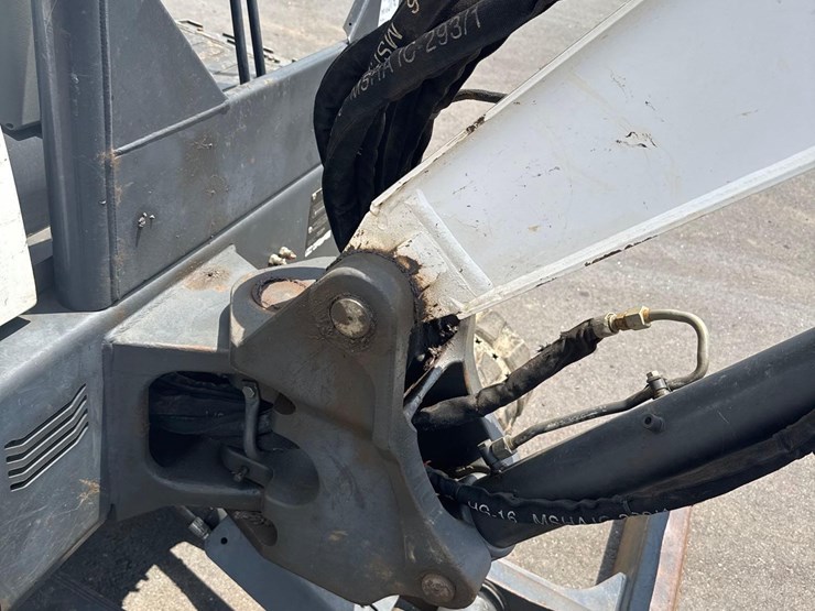 2020-bobcat-e35-image-15
