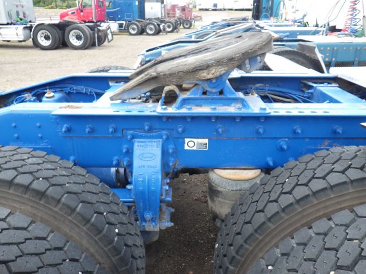 2012-peterbilt-367-image-6