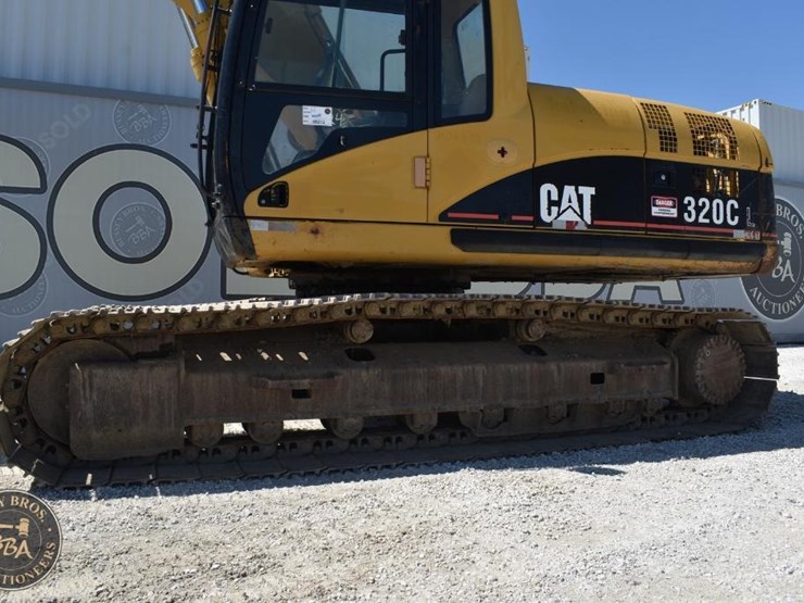 2005-caterpillar-320cl-image-35